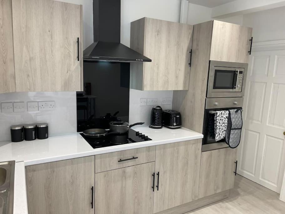 Ed Executive Ipswich Accommodation Екстериор снимка